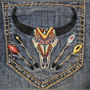 Tin Haul Co Dolly Celebrity Fit Jeans 28L Longhorn Embroidered Pockets new